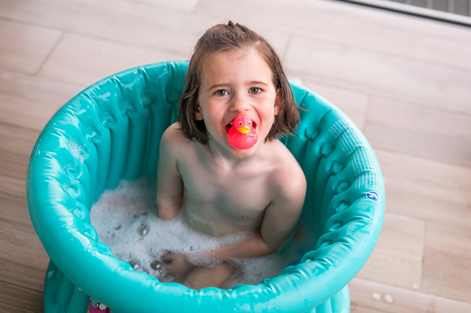 Cupcake Babies Big Bath Turquoise &amp; inflator (suitable from 1 year up to 8 years)