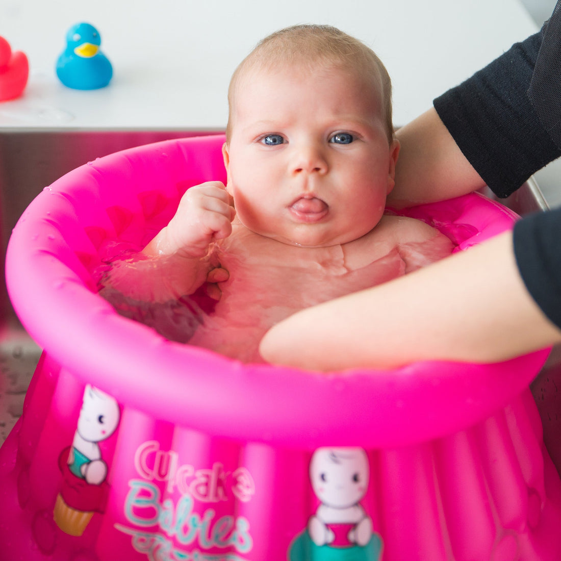 Cupcake Babies Small Bath Pink &amp; travel pouch &amp; inflator (suitable from birth up to 1 year) - Cupcake Babies USA