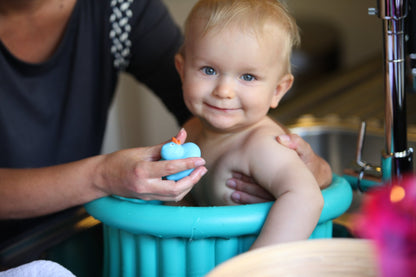 Cupcake Babies Small Bath Turquoise &amp; travel pouch &amp; inflator (suitable from birth up to 1 year) - Cupcake Babies USA