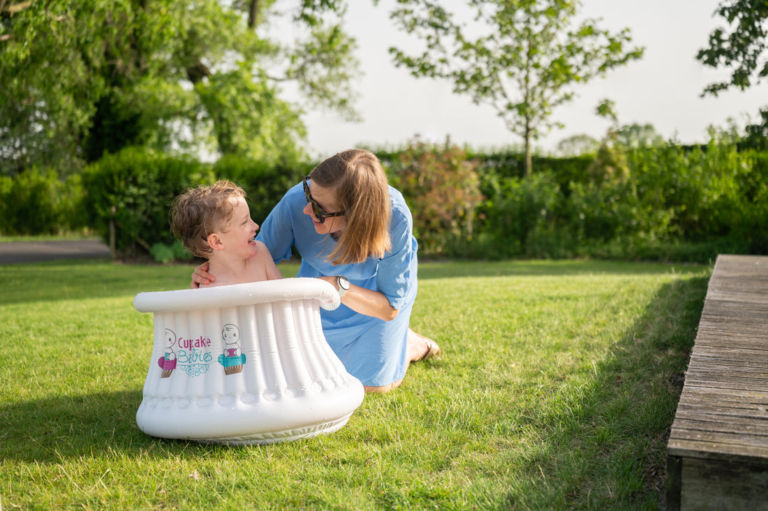 Cupcake Babies Big Bath White &amp; inflator (suitable from 1 year up to 8 years)